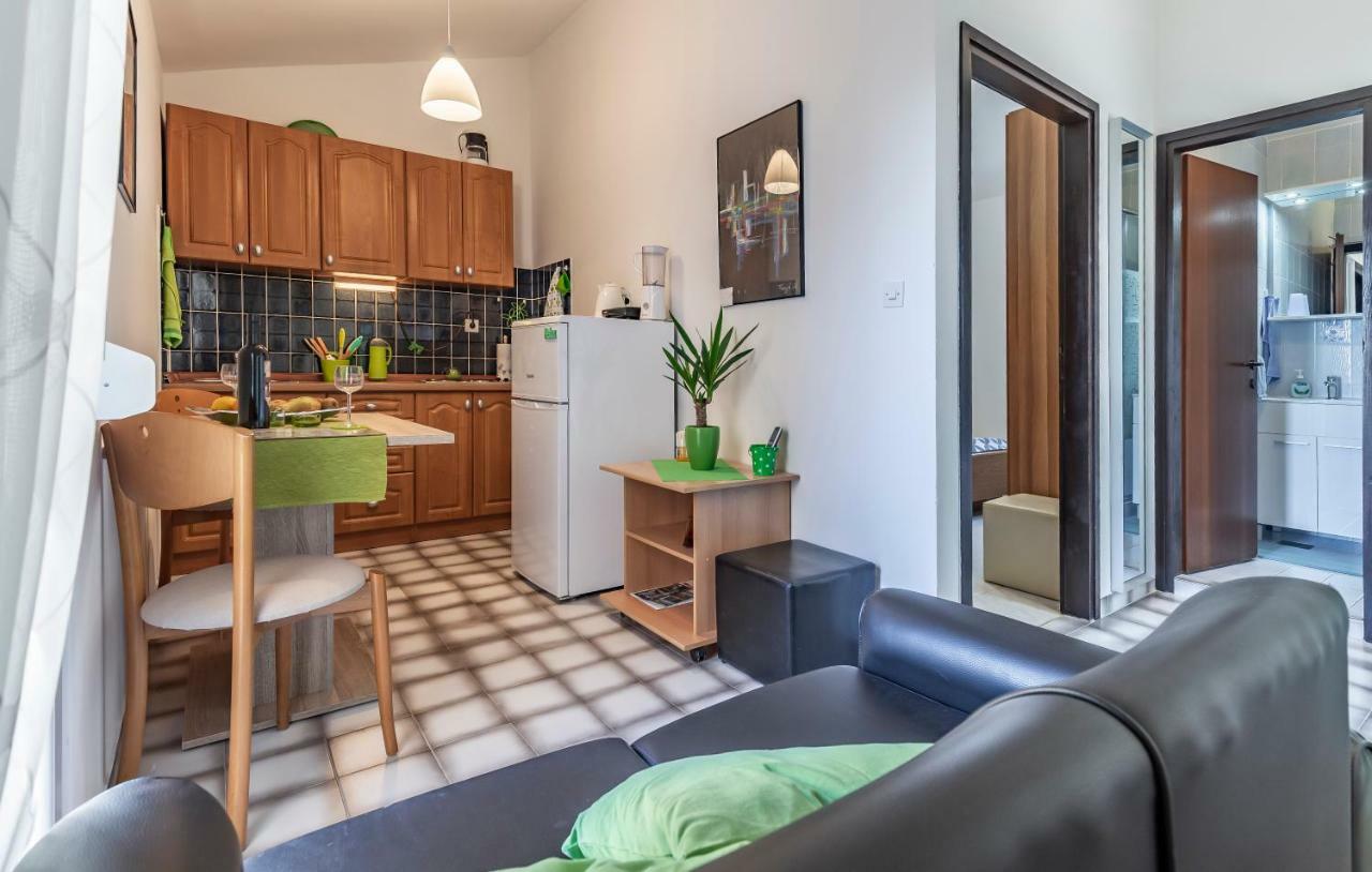 Apartment Denis Medulin Bagian luar foto