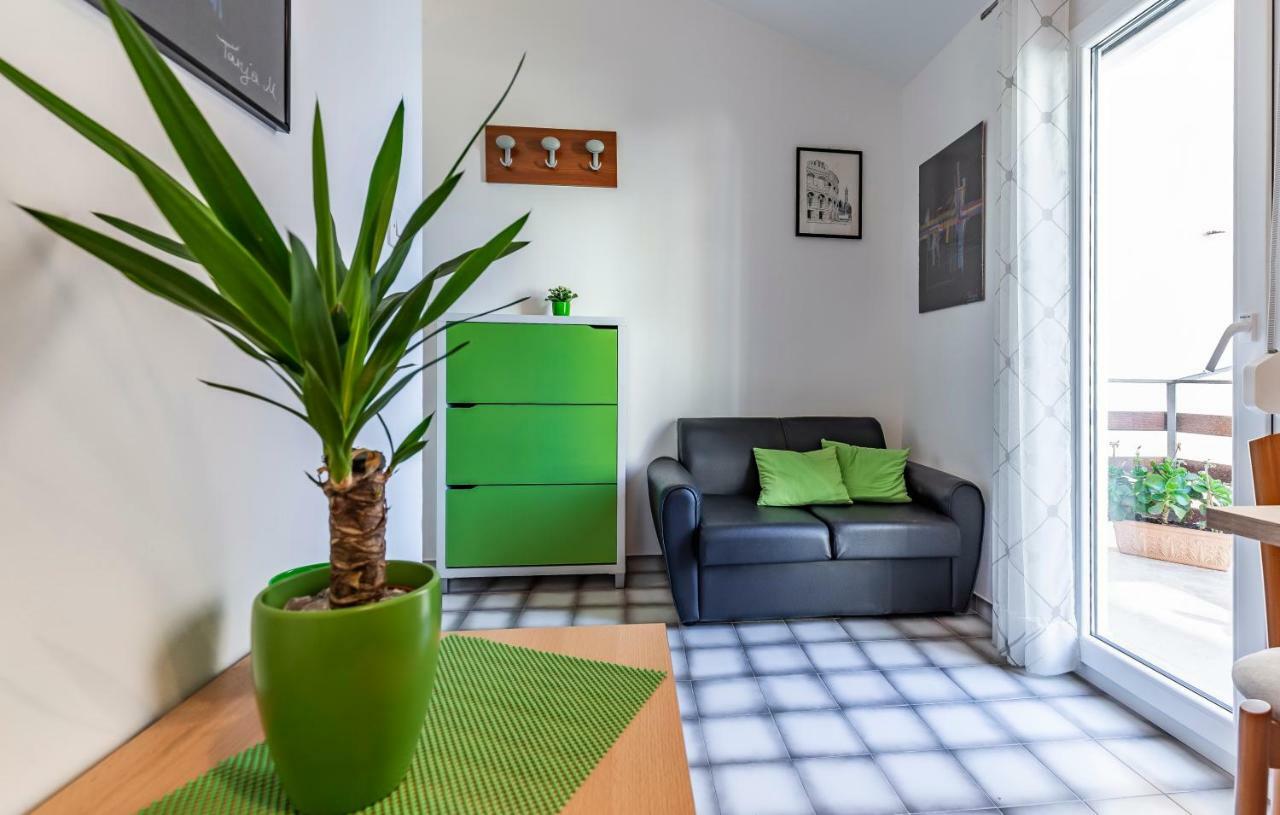 Apartment Denis Medulin Bagian luar foto